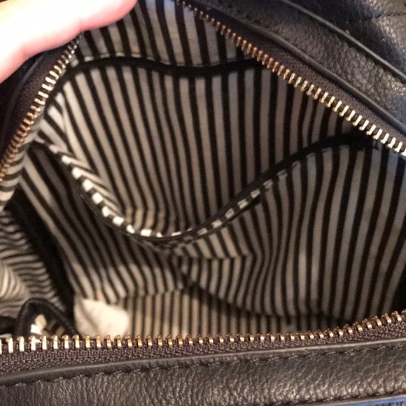 Backpack - Picture 2 of 5